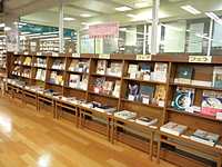 ジュンク堂書店LOFT名古屋店美術館―アートブック20年の展覧会―