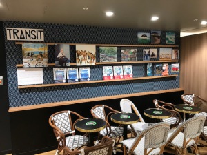 旅する雑誌『TRANSIT』写真集発売記念パネル展