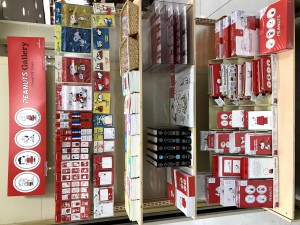 スヌーピーグッズ展開中