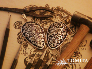 １Ｆ　文具イベントスペース　装飾彫刻 富田彫刻所