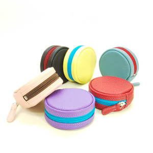 1 F　文具スペース  オリジナル革製品・ウナボルサ