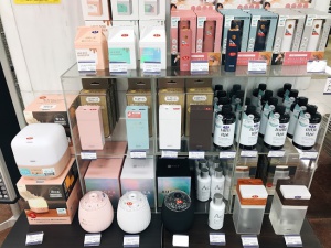 【ギフトにもおすすめ】ミニ加湿器販売中！