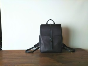 １Ｆ　文具イベントスペース  オリジナル革製品・VIAJAR（ビアハール）