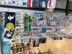 えほんキャラクターのくつした取り扱い始めました！