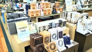 コンパクトな扇風機、入荷しました！