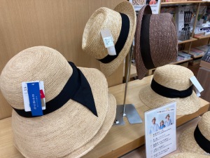「田中帽子店」麦わら帽子フェア