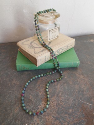 ぬの　と　いし　2人展～民族手刺繍と手織布・服＆自然を感じるコスチュー ムジュエリー～