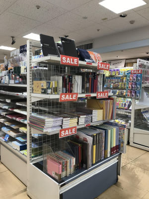 店舗リニューアルに向けて「文具・雑貨30～50％OFFセール」開催中