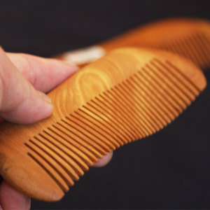 アートフォルム　斧折樺