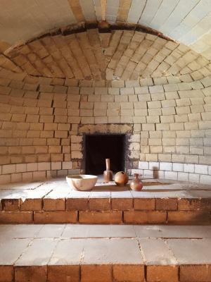 江口葉菜子『 辻褄 』 焼き締めとという無釉のうつわ