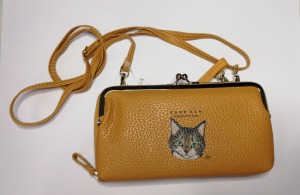 粘土細工・手描きバッグ【猫屋　アリス】