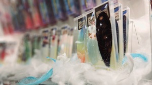 ゆめかわ！？ゴージャス！？《羽ペン＆羽マグネット》ふぇあ