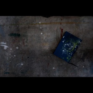 手製本のノートと紙こもの　すずめや