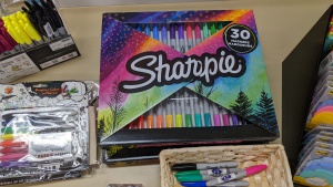 油性マーカー「シャーピー」展開中！