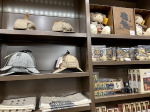 「シャーロック・ホームズ英国雑貨フェア」を開催中です！