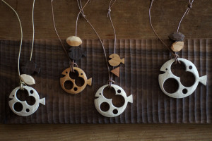 『すずめや＆アトリエつみき屋 ２人展』～手製本ノートと紙こもの・手彫りの天然木を囲む食卓～