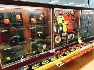 チョーヒカル『じゃない！』パネル展開催