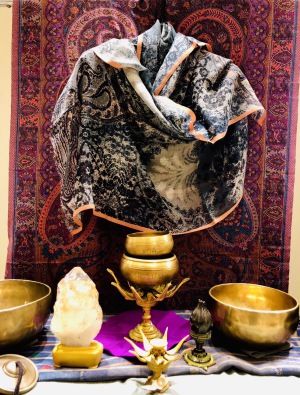 西亜細亜の手工芸品とパワーストーンアクセサリー・Surya