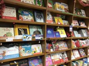 カワイイだけじゃない。子どもも大人もうれしくなる絵本ギフト、探しに来ませんか。