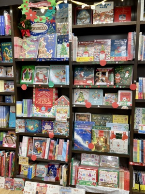 「とどけよう！笑顔あふれるプレゼント」フェアを開催中です！