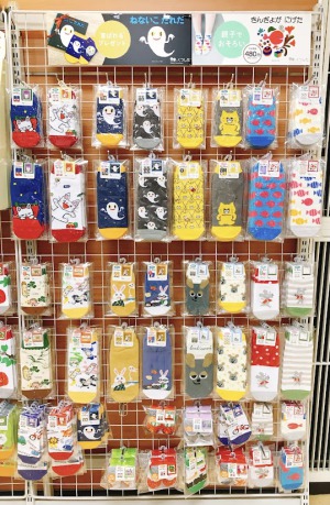 【はらぺこあおむし＆人気絵本キャラクターの靴下】フェア