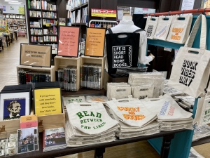 「BIBLIOPHILIC」フェアを開催中です！