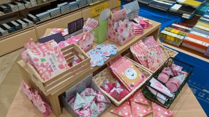 春のグッズ入荷しました。