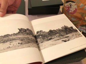  Tomtomphotos刊 富山義則 写真集『琉球古道』 発売記念トークイベント