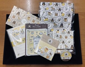 檸檬書店　shop&cafe HONEY  好評発売中