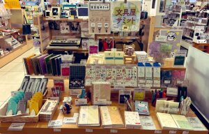 文具店３社コラボレーション「文具屋サミット」開催中！