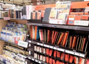 やっぱり手帳が好き♪2024システム手帳販売中