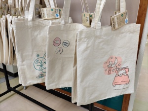 大好きな作品と、エコなこと。『本袋（大）』　お取り扱い始まりました。