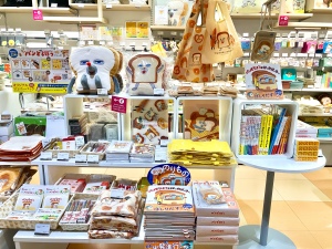 【定番商品のご紹介】「パンどろぼう」関連グッズ、続々新入荷！