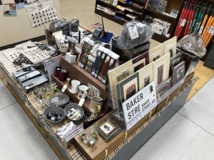 「シャーロック・ホームズグッズフェア」開催中です！