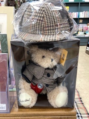 「シャーロック・ホームズグッズフェア」開催中です！