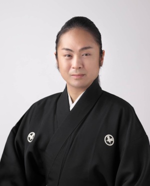 ADP刊 児玉絵里子著『琉球紅型』重版記念トークイベント「王朝時代～現代まで 琉球舞踊・組踊の世界」