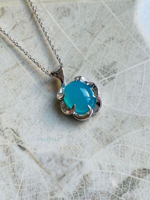 ウー・アズーロ ジュエリー展