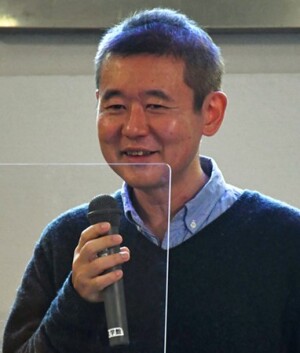 かもがわ書店刊 渡辺考著 『ディープ・オキナワ』 発売記念トークイベント 　NHK沖縄放送局チーフディレクター 渡辺考 ✕ りんけんバンド・ミュージシャン 照屋林賢　