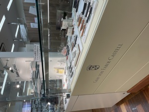 世界最古の筆記具メーカー『ファーバーカステル』の九州初のコーナー展開