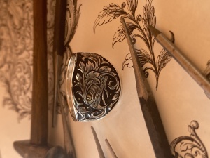 金属への手彫り彫刻　～富田彫刻所~　 Demonstration of hand engraving on metal ~TOMITA ENGRAVING SHOP~