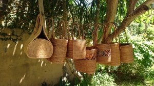 アタ展　～インドネシアの伝統的な手仕事～　大島森絵プロデュース　バッグ＆グッズ