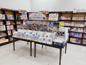 ビリーのドールハウスキット販売中！