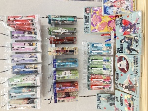 人気コミックのキャラクター文具取り扱い始めました！