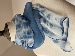 ~藍のあるくらし~　本藍染　藍染工房 瑠璃玉　　~Ai no Aru Kurashi~ Life with Indigo~ Hon Aizome Aizome Studio Ruridama