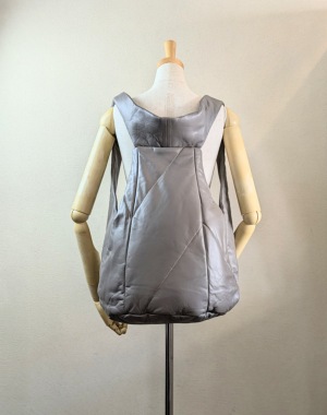 丸善初出店！「エレガントな素材をカジュアル」にハンサム＆キュート 2つの顔をもったRiikomode　　Riikomode: handsome and cute with “elegant materials in a casual way”.