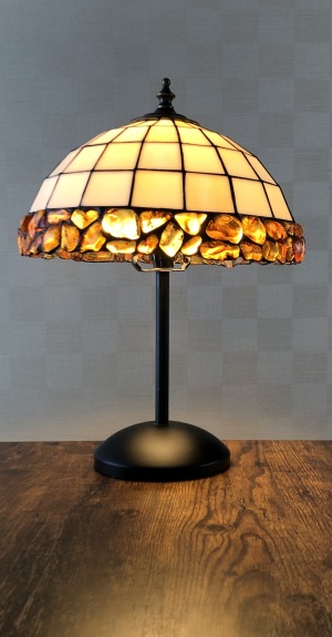 琥珀アクセサリーとインテリア【琥珀工房】