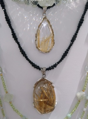 天然石アクセサリー　　アトリエ花かご　　Natural stone accessories Atelier Hanakago