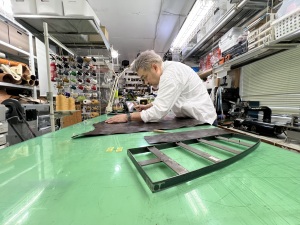 ガムアママレザーズ神戸　『ひとりの工房 Atelier en solo』