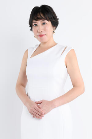 『1日1回！つかんでひっぱるだけ！40代からのズボラくびれづくり』刊行記念　水野志音さんトークイベント