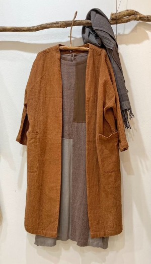 アナンダ工房2025 インドのアーユルヴェーダ染めと手刺繍